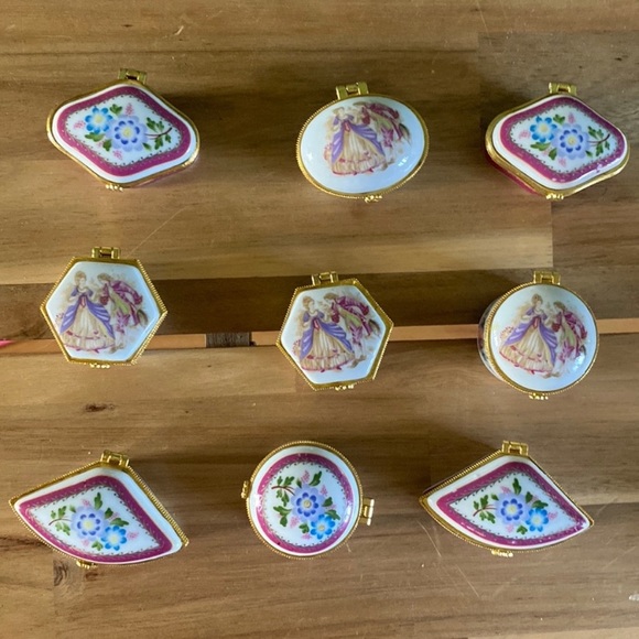 Pick 1 out of 9 Mini Ring/jewelry box - Picture 1 of 11